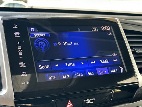 Used 2017 Honda Pilot EX-L image 23
