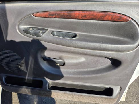 Used 2000 Dodge Ram 3500 Truck 2WD Quad Cab image 8