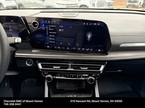 New 2026 Chevrolet Traverse High Country w/ LPO, Floor Liner Package AWD/4WD image 18