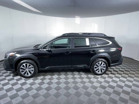 Certified 2025 Subaru Outback Premium w/ Popular Package #1A image 4