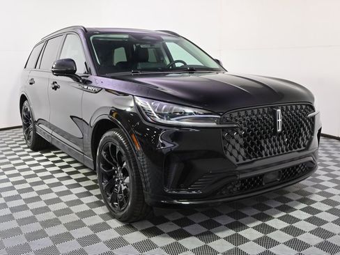 New 2026 Lincoln Aviator AWD image 9