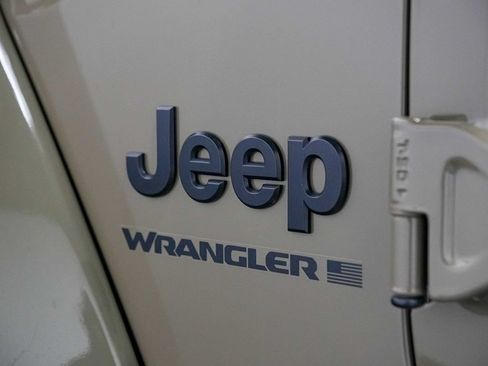 Used 2025 Jeep Wrangler Unlimited Sport AWD/4WD image 11