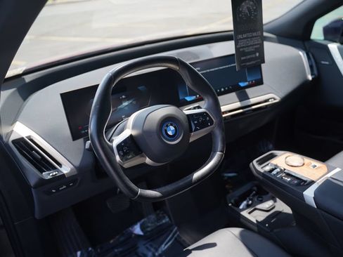 Used 2024 BMW iX xDrive50 w/ Premium Package AWD/4WD image 9