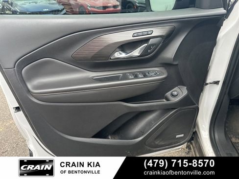 Used 2019 GMC Terrain SLT w/ Preferred Package image 12