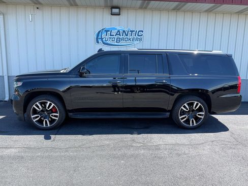 Used 2019 Chevrolet Suburban Premier AWD/4WD image 2