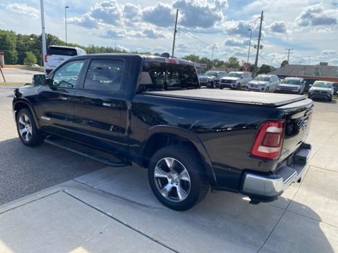 Used 2019 RAM 1500 Laramie AWD/4WD image 8