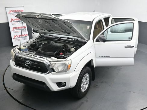 Used 2015 Toyota Tacoma PreRunner w/ SR5 Package image 44