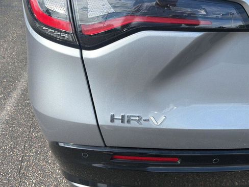 Used 2024 Honda HR-V EX-L image 6