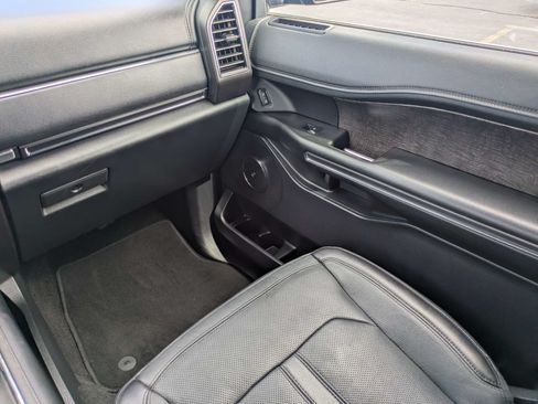 Used 2019 Ford Expedition Limited w/ Equipment Group 301A RWD image 12