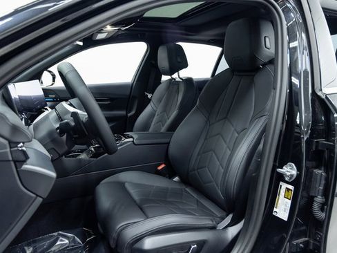 Certified 2025 BMW 530i image 22