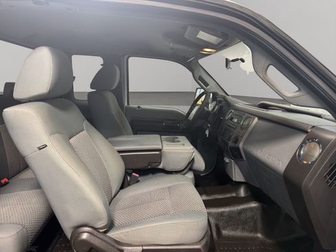 Used 2011 Ford F250 XLT w/ XLT Interior Pkg image 28