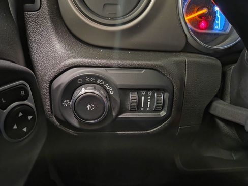Used 2019 Jeep Wrangler Unlimited Sport S AWD/4WD image 21