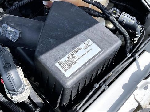 Used 2021 GMC Yukon Denali RWD image 32