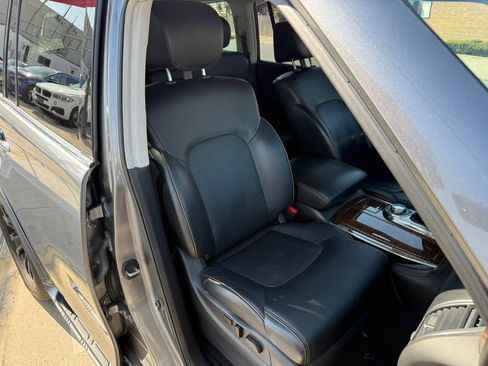 Used 2017 Nissan Armada Platinum w/ Interior Lighting Package image 8