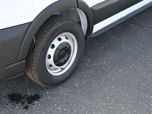 New 2026 Ford Transit 250 148 Medium Roof w/ Load Area Protection Package image 10