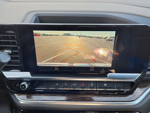 New 2026 GMC Sierra 1500 SLE image 13