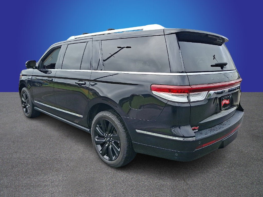 Used 2022 Lincoln Navigator L Reserve AWD/4WD image 6