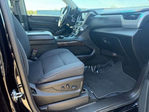 Used 2017 Chevrolet Suburban LS AWD/4WD image 15