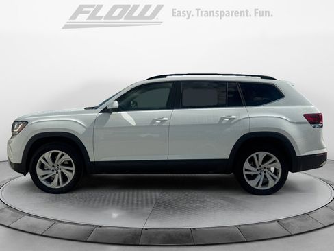 Used 2023 Volkswagen Atlas SE w/ Panoramic Sunroof Package image 5