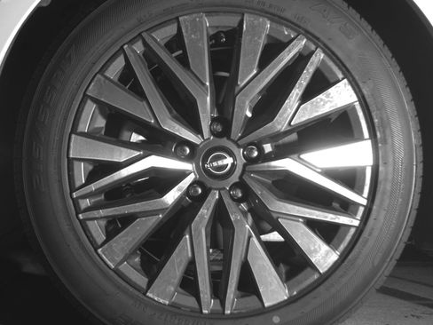 Used 2025 Nissan Altima 2.5 SV image 12