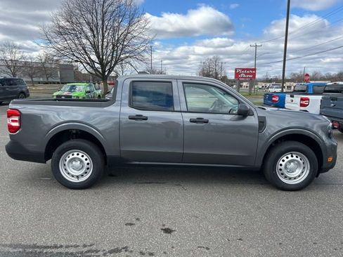 New 2026 Ford Maverick XL image 9