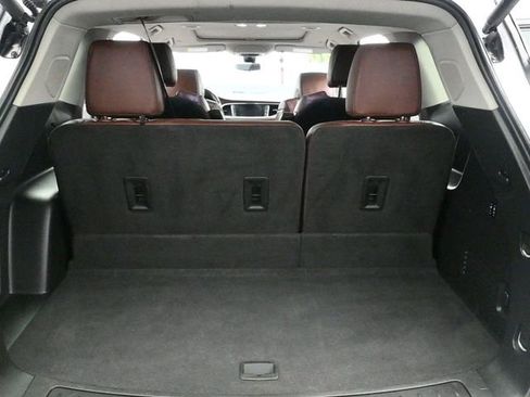 Used 2020 Buick Enclave Avenir w/ Avenir Technology Package image 22