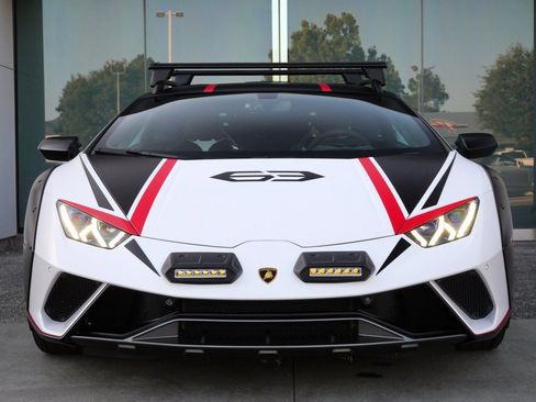 Used 2023 Lamborghini Huracan Sterrato image 5