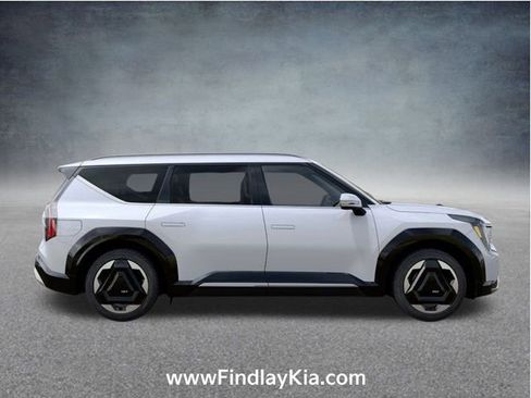 New 2026 Kia EV9 Land image 9