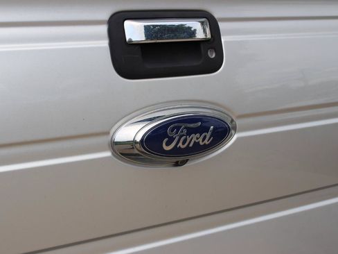 Used 2014 Ford F150 XLT w/ Equipment Group 302A Luxury AWD/4WD image 40