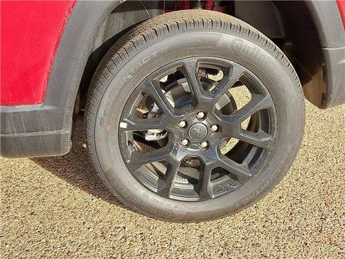 New 2026 Jeep Compass Latitude image 7