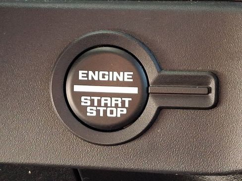 Certified 2025 Ford Bronco Badlands AWD/4WD image 27