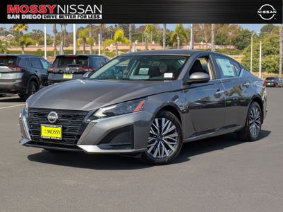 New 2025 Nissan Altima 2.5 SV w/ SV Premium Package