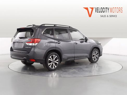 Used 2020 Subaru Forester Limited image 5