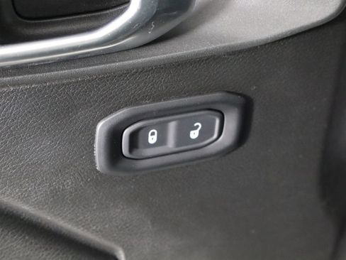 Used 2022 Jeep Wrangler Unlimited Sport AWD/4WD image 18