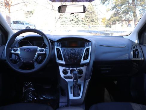 Used 2013 Ford Focus SE image 16