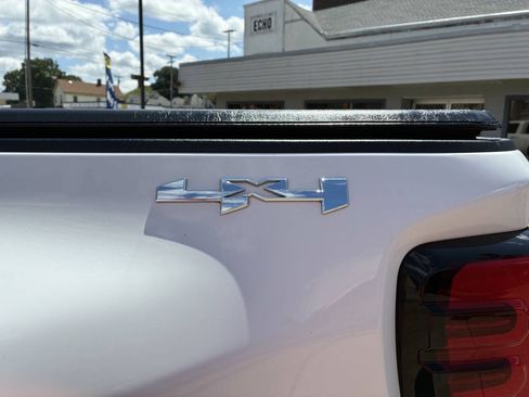 Used 2024 GMC Sierra 3500 Pro AWD/4WD image 14
