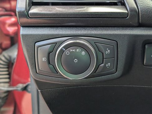 Used 2018 Ford Fusion Titanium image 19