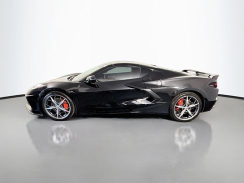 Used 2022 Chevrolet Corvette Stingray Premium Cpe w/ Z51 Performance Package RWD image 6