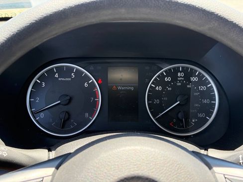 Used 2024 Nissan Sentra S FWD image 11