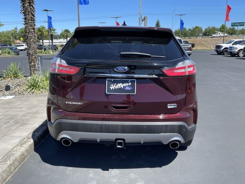 Used 2019 Ford Edge SEL w/ Equipment Group 201A AWD/4WD image 4