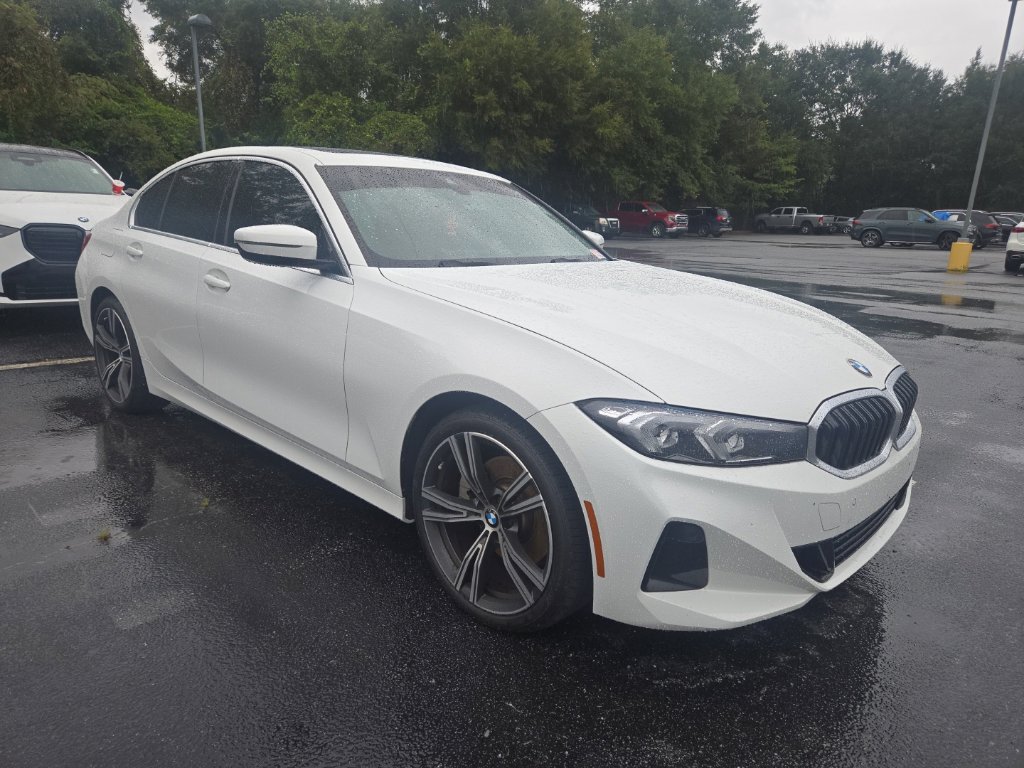 Certified 2023 BMW 330i Sedan w/ Driving Assistance Package RWD image 3