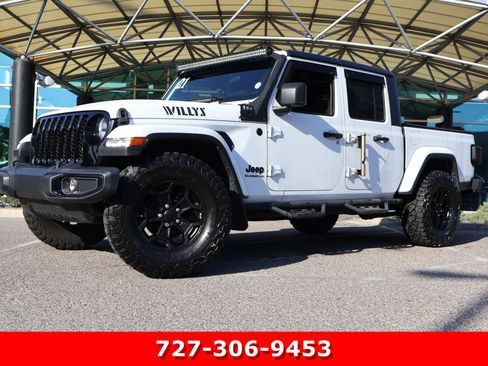 Used 2021 Jeep Gladiator Willys image 1