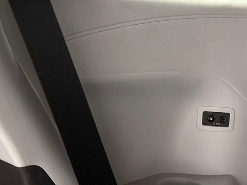 Used 2024 Toyota Sienna XSE AWD/4WD image 10