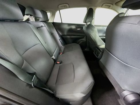 Used 2022 Toyota Venza LE AWD/4WD image 25