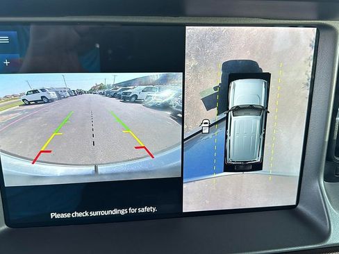 Used 2022 Ford Bronco Outer Banks image 18