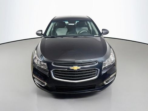 Used 2015 Chevrolet Cruze LS FWD image 2