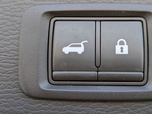 Used 2022 Mitsubishi Outlander SE image 13