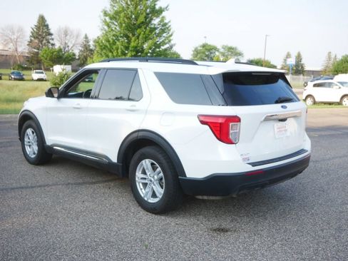 Used 2020 Ford Explorer XLT AWD/4WD image 7
