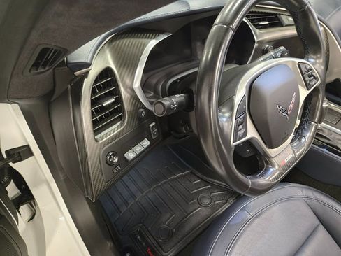 Used 2017 Chevrolet Corvette Z06 image 13