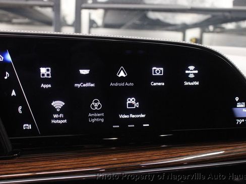 Used 2023 Cadillac Escalade ESV Premium Luxury AWD/4WD image 22